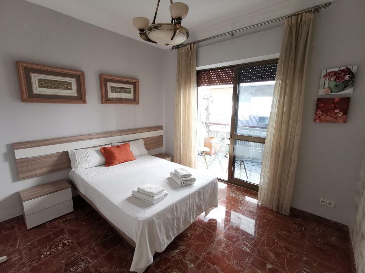 Eduardo Lucena 5, Mezquita Apartment Cordoba Exterior photo